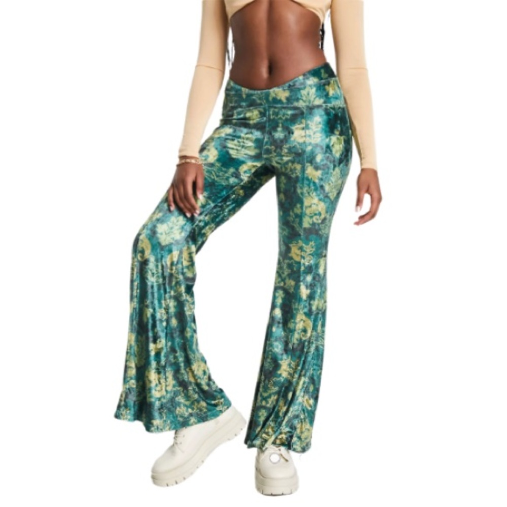 Free People Women’s Paisley Print Velvet Low Rise Flares Pants in Emerald Green
